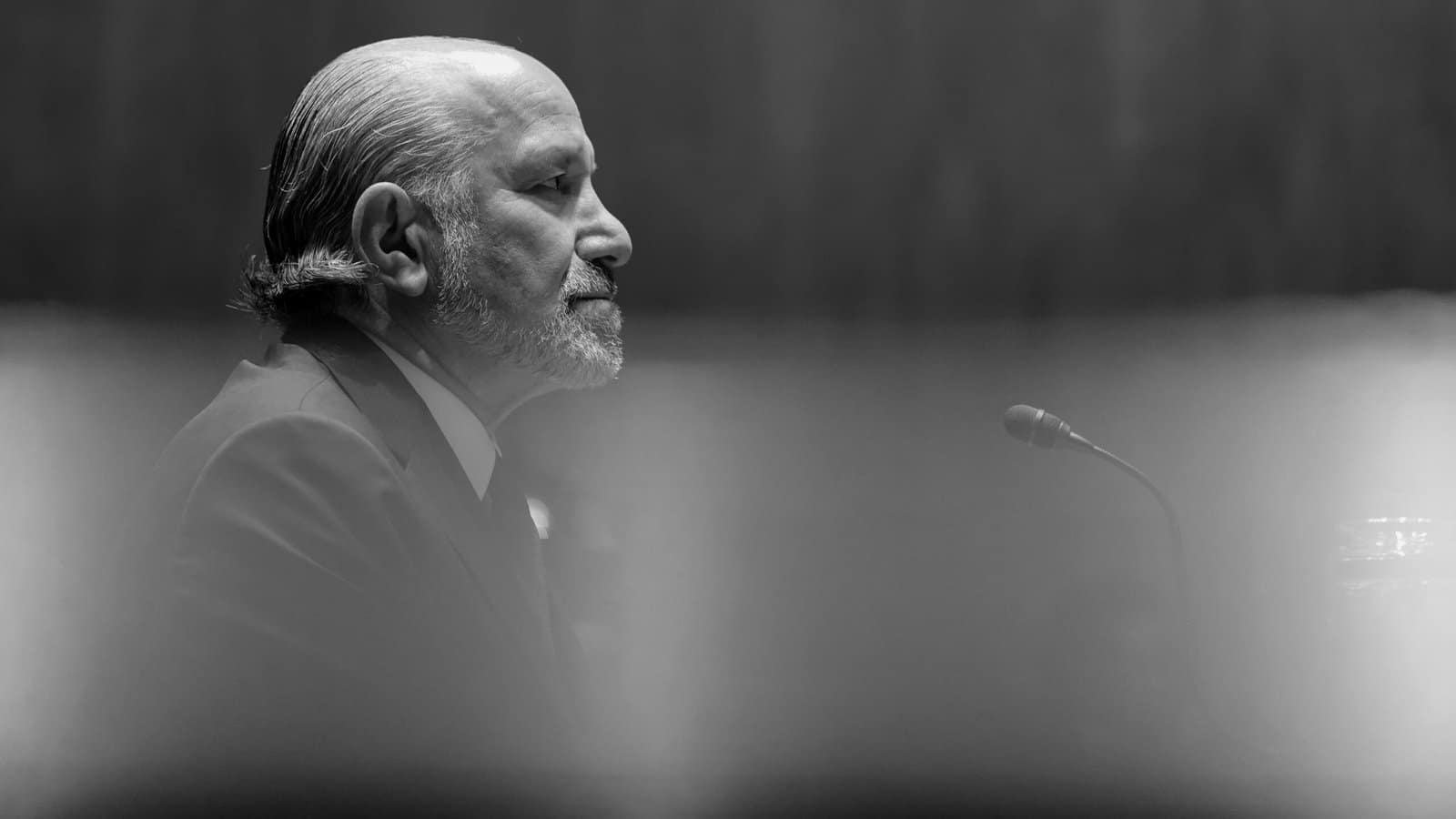 Howard Lutnick’s Epstein Story Doesn’t Make Any Sense