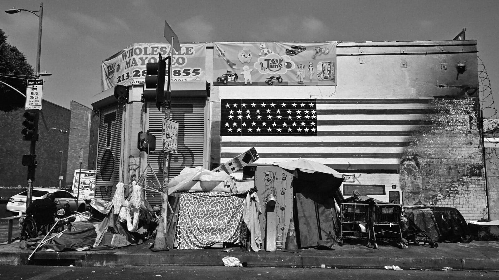 Americans Can’t Believe How Rich They Are Americans Can’t Believe How Rich They Are