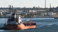 Trump threatens tariffs on countries selling oil to Cuba Trump threatens tariffs on countries selling oil to Cuba