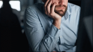 ‘Quiet cracking’ is the newest term for a workplace problem — and it’s ‘pretty pervasive,’ expert says ‘Quiet cracking’ is the newest term for a workplace problem — and it’s ‘pretty pervasive,’ expert says